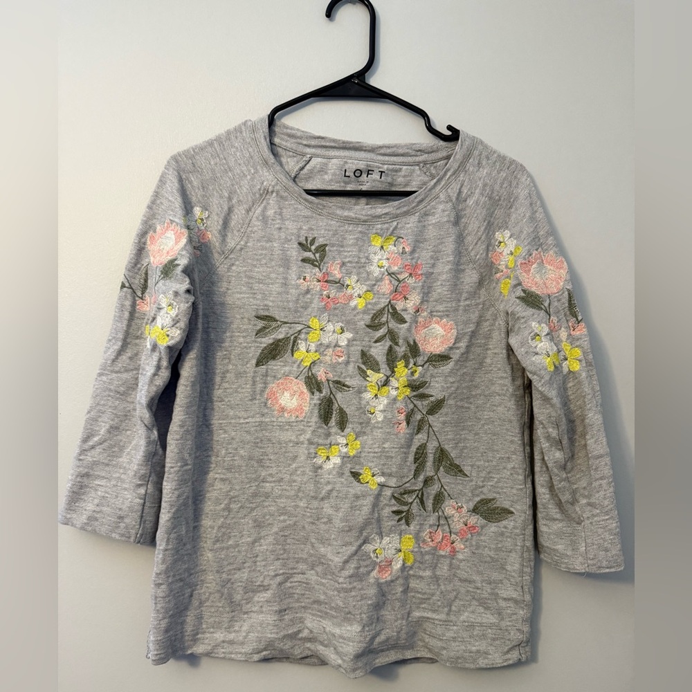 LOFT Light Gray Floral Embroidered Scoop Neck Top